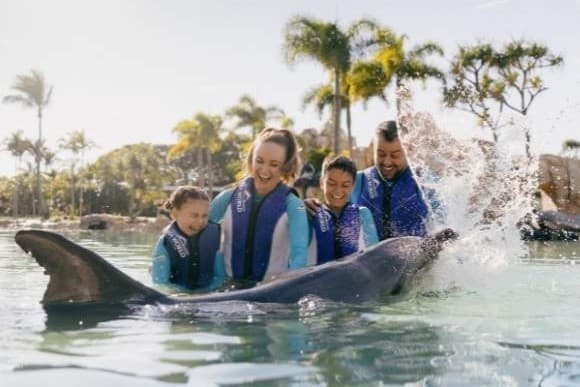AUSTRALIA FAMILY EXPLORER 5