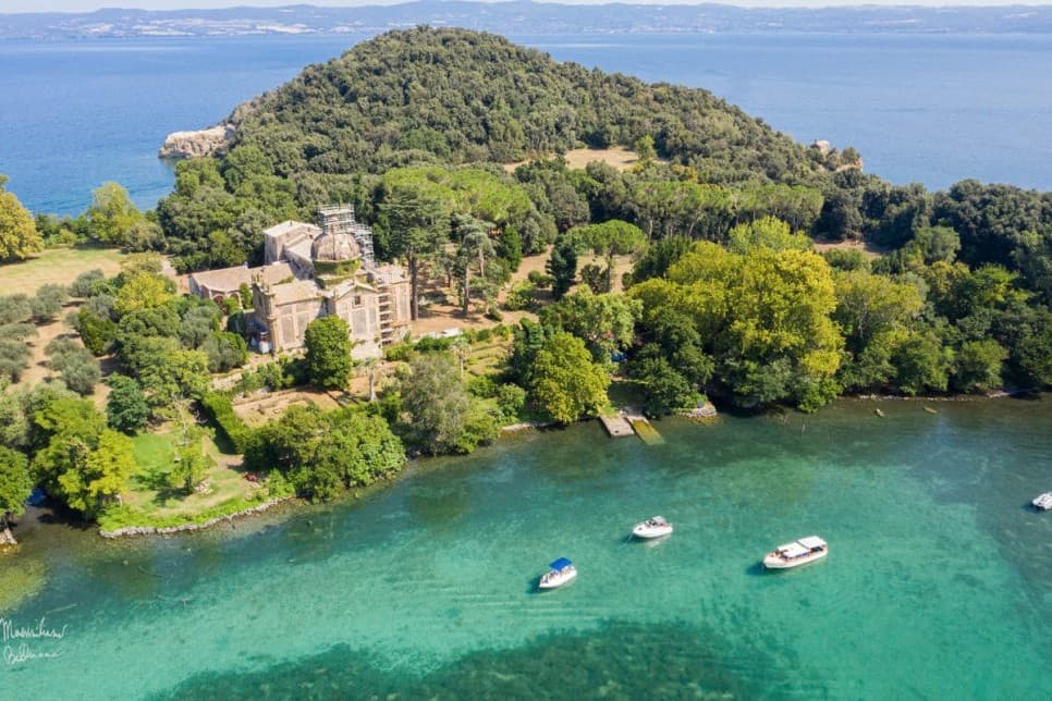 HIDDEN ITALY: VILLAGES, WINE & VOLCANIC LANDSCAPES 4