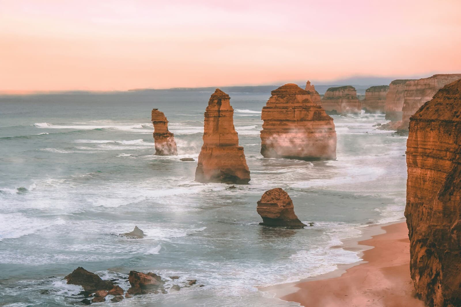 COMPLETE MAGICAL AUSTRALIA AND NEW ZEALAND – 18 DAYS